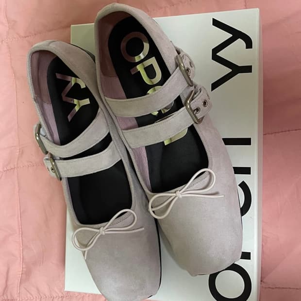 OPEN YY 오픈와이와이 리본 버클 플랫슈즈 250