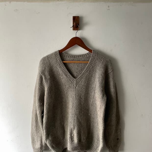 90's JPN Vintage Wool V-neck Knit