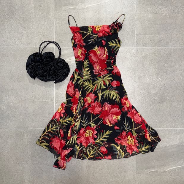 Black & red oriental floral maxi ops