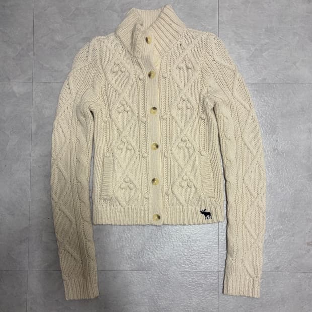 아베크롬비 빈티지 크림 니트
