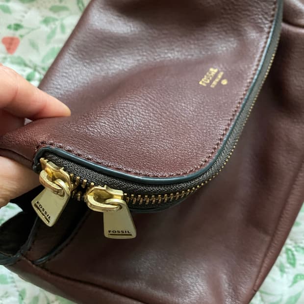 파슬 브라운 가죽 크로스백