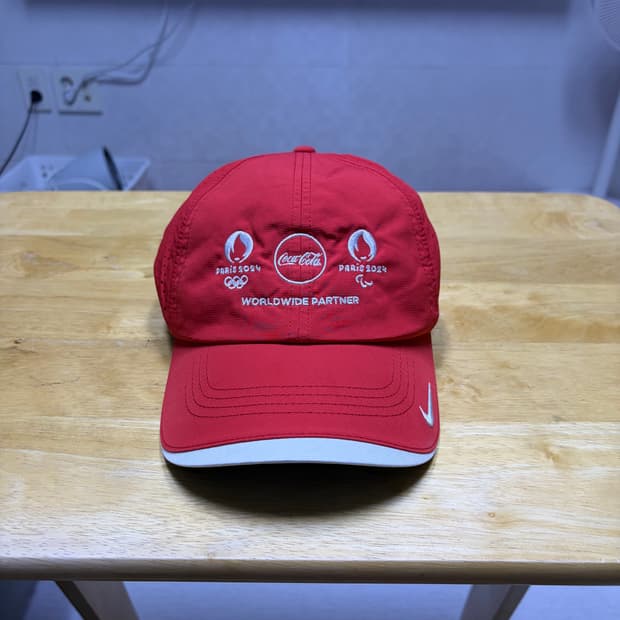 나이키 2024 파리 올림픽 x 코카콜라 스트랩백 캡모자