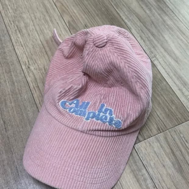 올인컴플리트 코듀로이 핑크 볼캡 모자