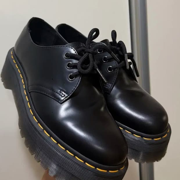 닥터마틴 1461 쿼드 (240)