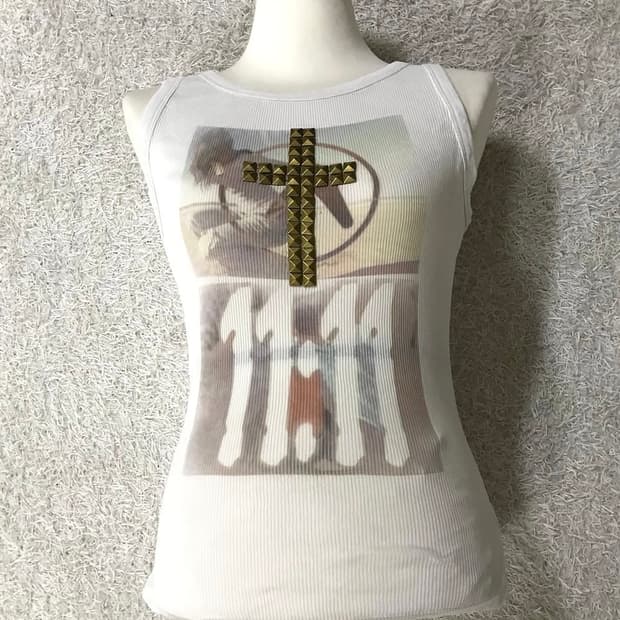 빈티지 큐빅 크로스 프린팅 슬림핏 슬리브리스