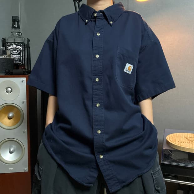 칼하트 반팔셔츠