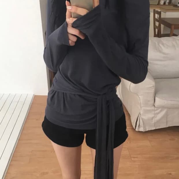 에이블리 상의 매듭 긴팔 티셔츠