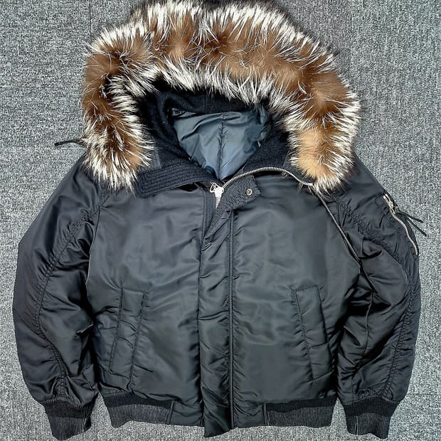 [M]<솔리드옴므>블랙 폭스퍼 점퍼