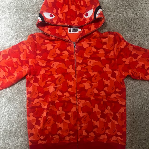 베이프 후드집업