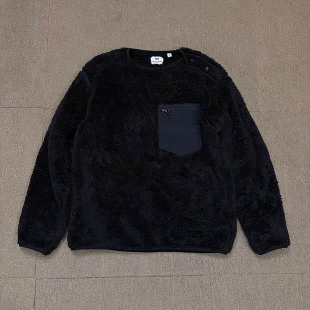 유니클로 엔지니어드 가먼츠 후리스 