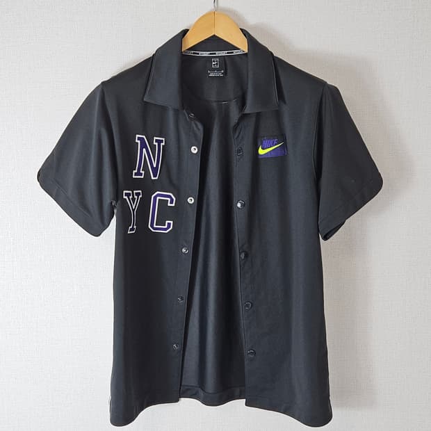 나이키 NYC 스포츠 반팔셔츠 테니스코트 S 95