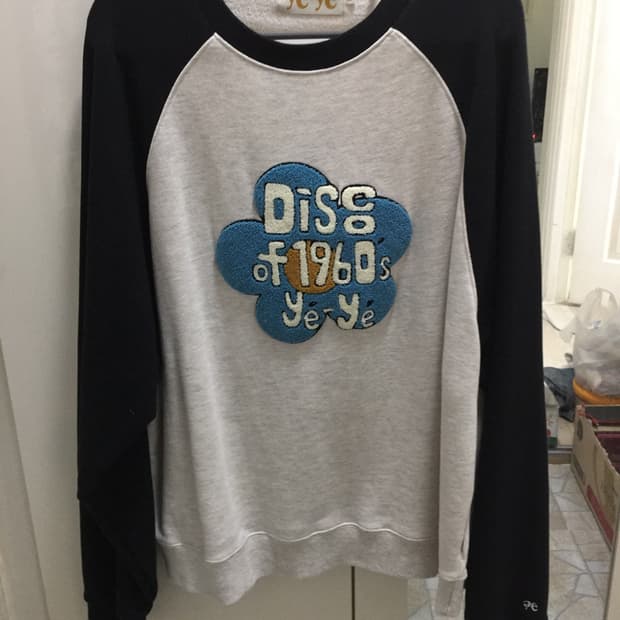 예예 플라워 로고 크루넥 블랙 롱슬리브M