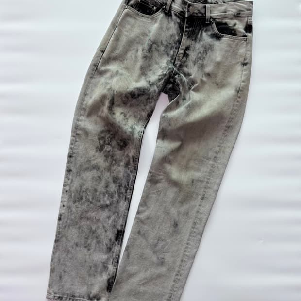 친다운(CHIN DOWN) 오버다이 타이다이 워싱 데님 팬츠