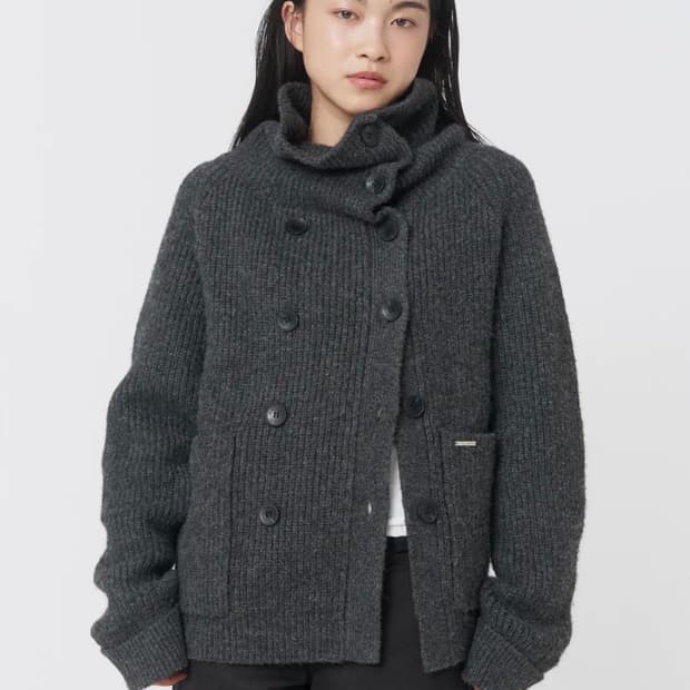 미세키서울 Double button bold knit CHARCOAL