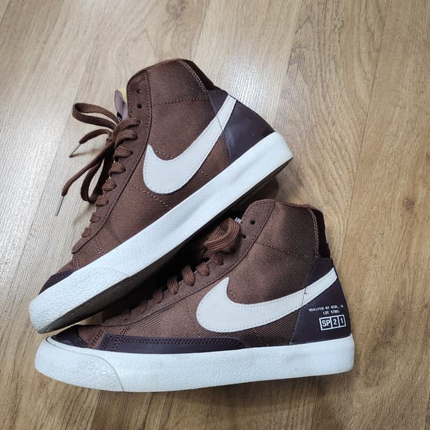 503) 나이키 블레이즈 미드 77 운동화