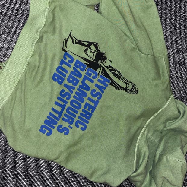 히스테릭글래머 25 후드집업