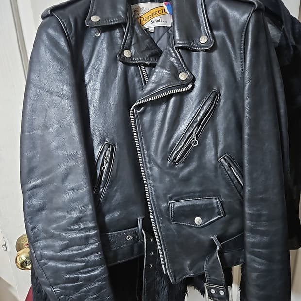 NYC쇼트 618 퍼펙토 자켓 판매합니다