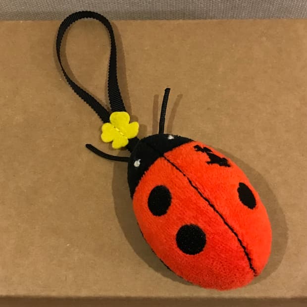 비비안웨스트우드 무당벌레 키링 백참