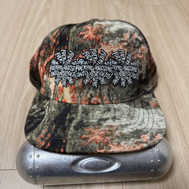 Fucking Awesome 트러커캡