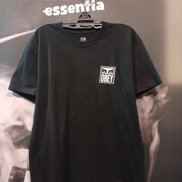 오베이 아이즈 아이콘 반팔 티셔츠