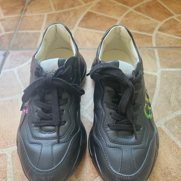 구찌 여성 스니커즈