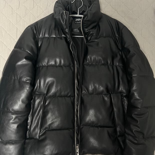 자라 페이크 레더 패딩