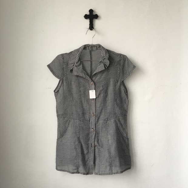 Check pattern blouse