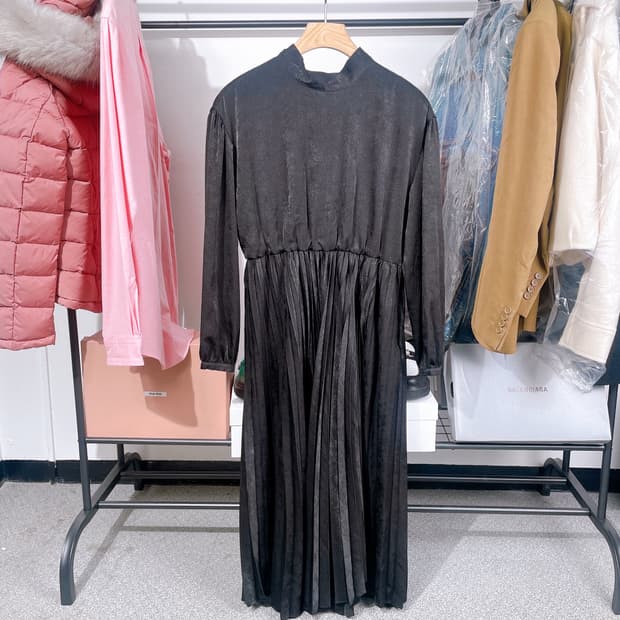 (정품/새상품) 쥬시 꾸띄르 여성 블랙 플리츠 원피스