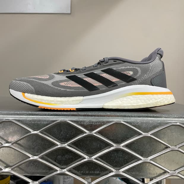 아디다스 슈퍼노바 그레이 플래시 오렌지 255