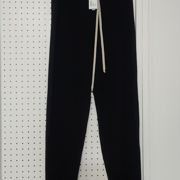 릭오웬스 EDFU 울 트랙 팬츠

​

S사이즈