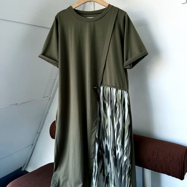 Design panel  short sleeve onepiece