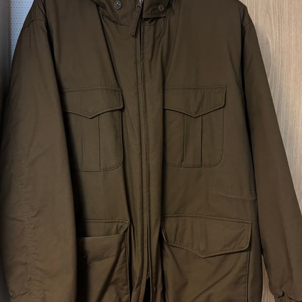 유니클로 엔지니어드 가먼츠 필드파카 브라운