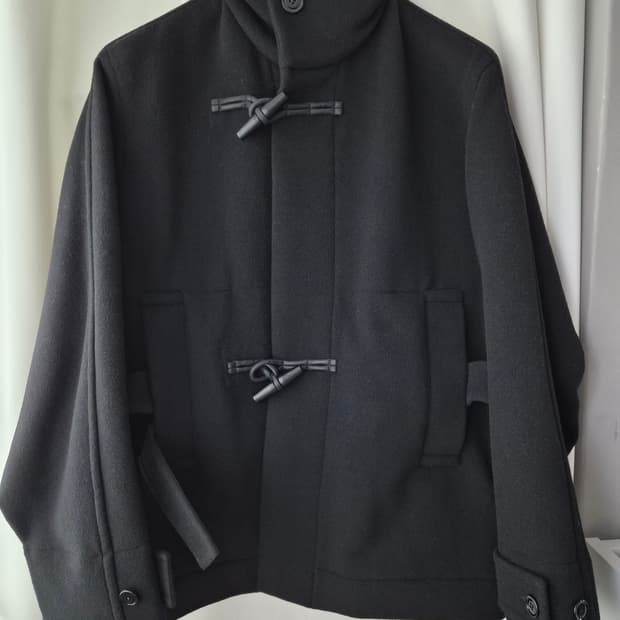 르메르 숏 더플코트 36사이즈 블랙 (새상품)