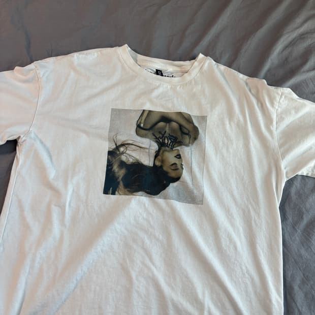 H&M X 아리아나 그란데 티셔츠 S