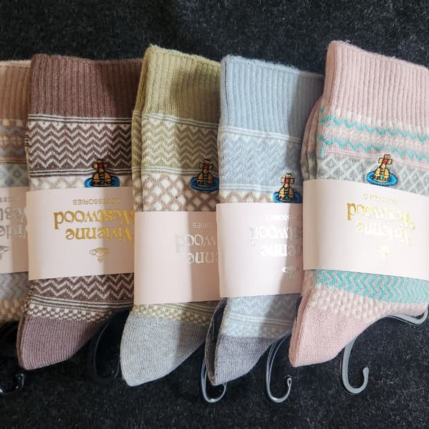 비비안웨스트우드 니트양말 (새것)