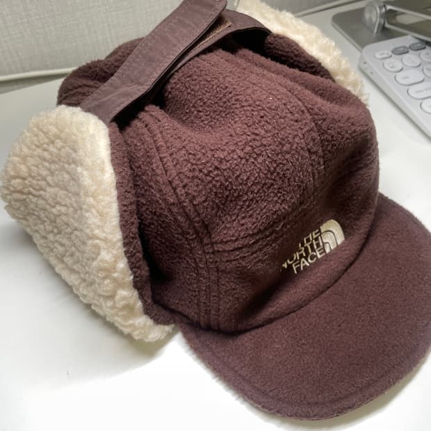 노스페이스 플리스 이어머프캡 브라운