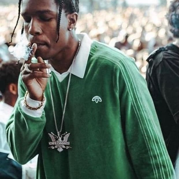 아디다스 X 알렉산더왕 벨루어 그린