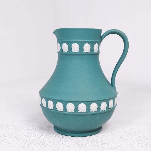 [영국엔틱] 웨지우드 제스퍼웨어 조개장식 도자기저그_ 틸그린