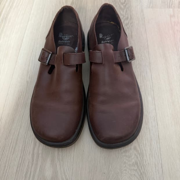 닥터마틴 페트리샤 브라운 260