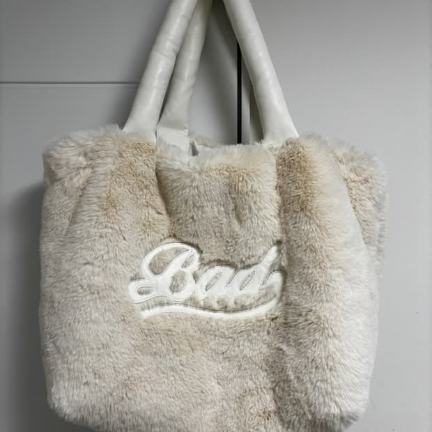 배드블러드 퍼필로우 쇼퍼백