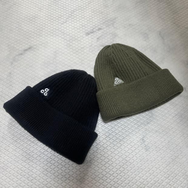 나이키 ACG 비니 2장 세트로 팝니다