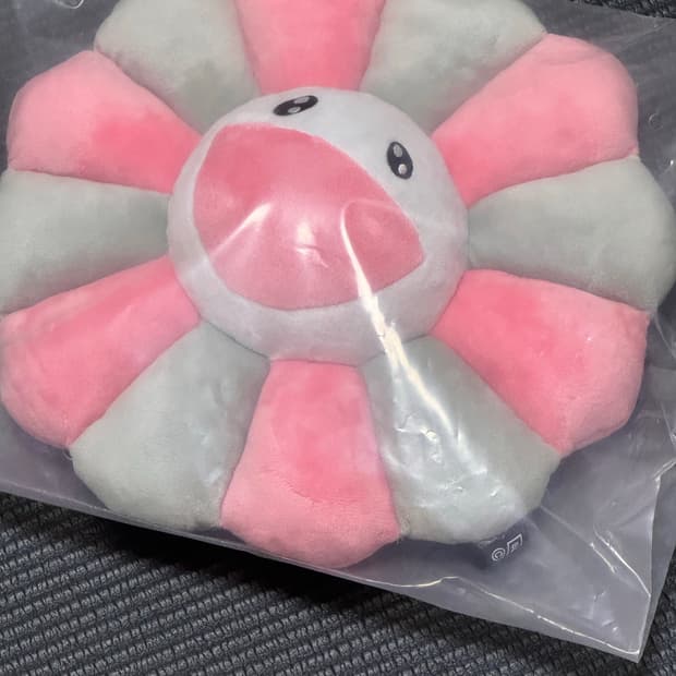 (미개봉 새상품) 무라카미 다카시 x 블랙핑크 쿠션