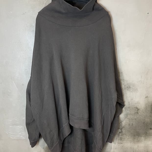 오 프로젝트 코쿤 스웻셔츠