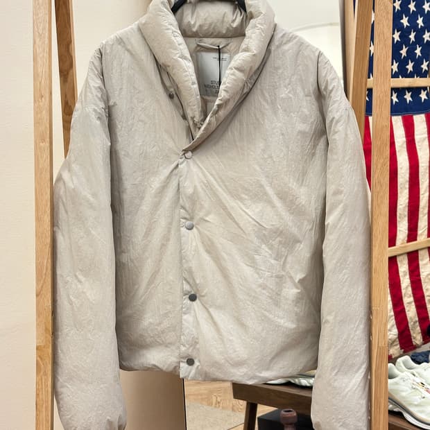 [새제품] 자라 x 스튜디오 니콜슨 다운 패딩자켓 샌드 XL