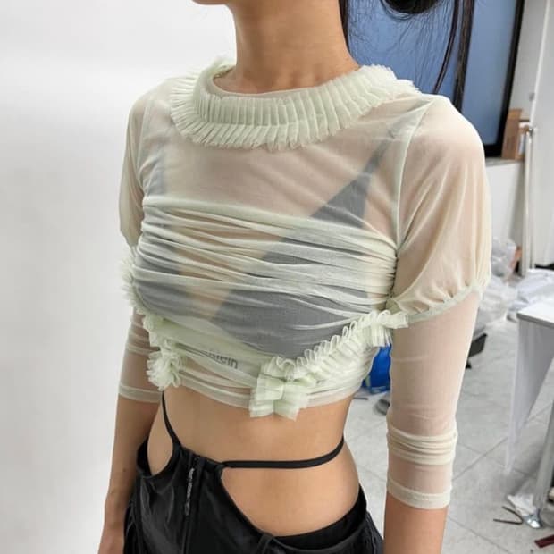 울리카 ulika sanctus 플리츠 탑 lime (S) 품절상품