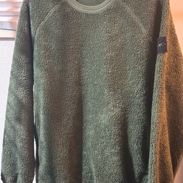 스톤아일랜드 니트 맨투맨