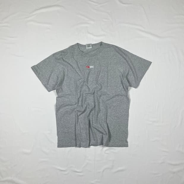 90‘s 나이키 nike 컬리지 코밋먼트 반팔티