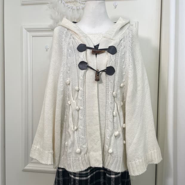 ivory pompom hoodie lovely mori  cape
