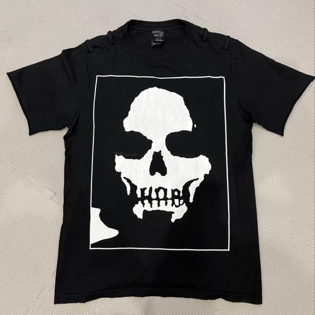 03AW 넘버나인 찰스 맨슨 스컬 티셔츠