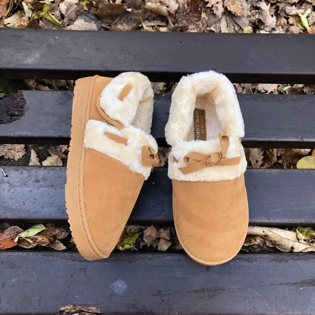 베이지 리본 퍼 어그 📝 